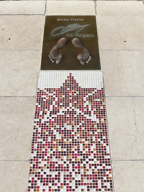 望载入英超 望载入英超